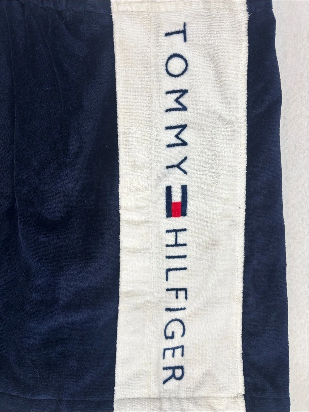 TOMMY HILFIGER Vintage Bath Pool Spa Body Velcro Towel Wrap Locker Room O/S